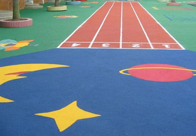 幼兒園室外塑膠地面施工注意事項和塑膠場地做法是什么？